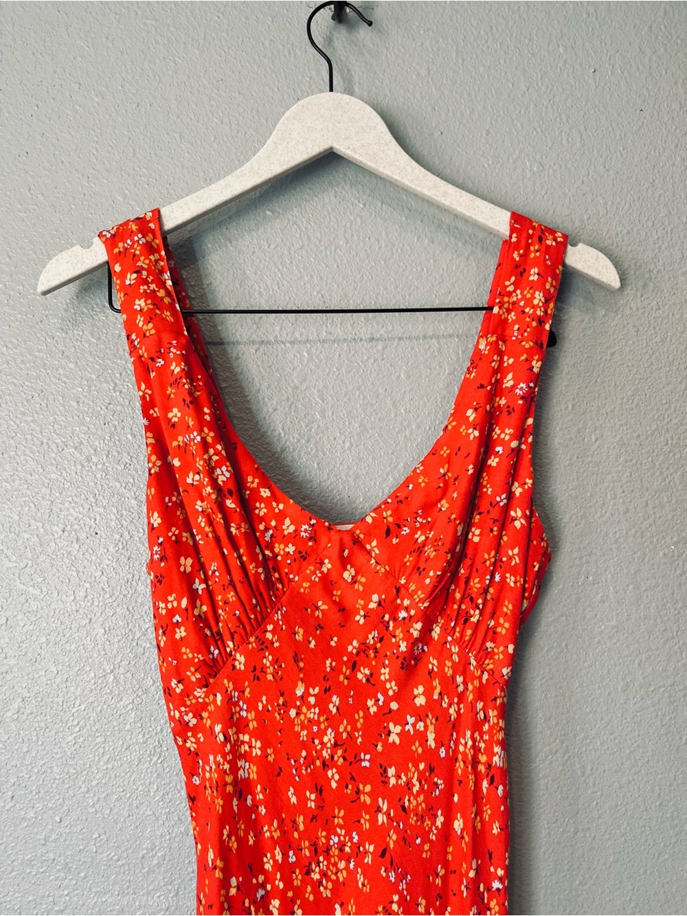 Reformation Beauden Ditzy Floral Midi Dress in Baila size medium - Picture 3 of 7